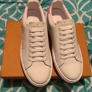 Louis Vuitton sneakers pink and white brand new
